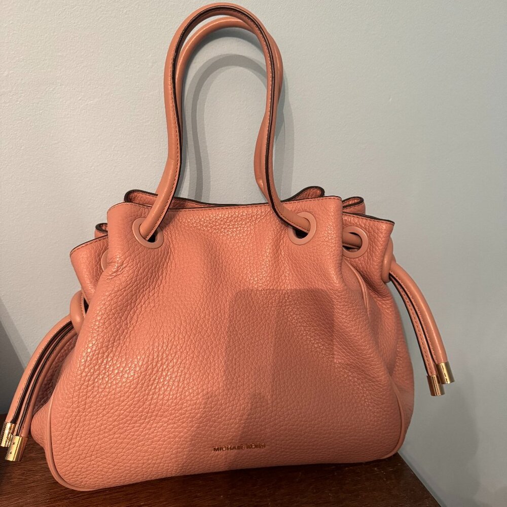 Michael Kors Dalia Large Shoulder bag in Fawn Pink